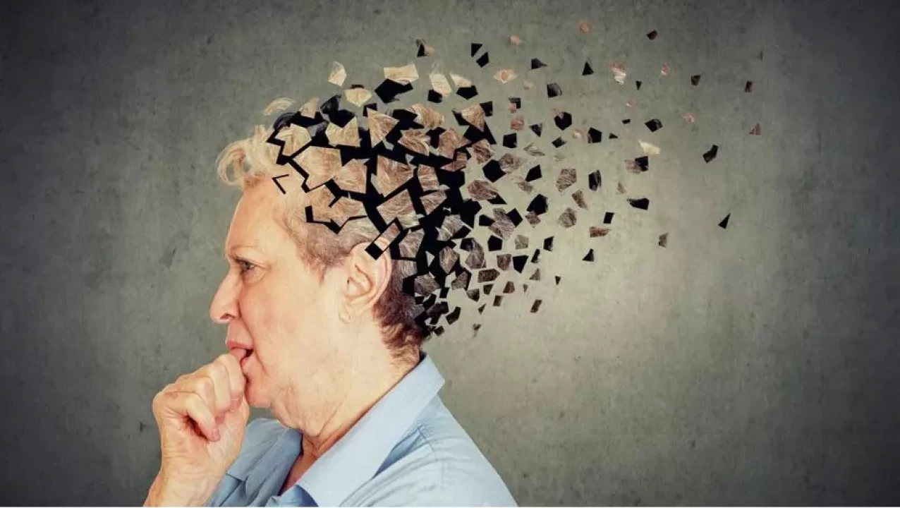 آلزایمر یا بیماری فراموشی چیست؟ | علت، تشخیص و درمان